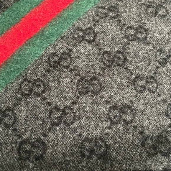 🔥🔥🔥new Authentic GUCCI scarf 100% wool - Picture 3 of 10